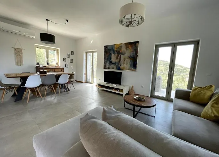 Family Sea View Villa With Private Pool